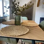 A 6 J 22 Michelangelo Netflix Fussgaengerzone Daire Eisenach