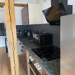 A 6 J 22 Michelangelo Netflix Fussgaengerzone