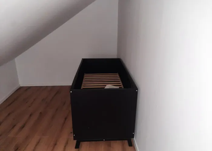 A 6 J 22 Michelangelo Netflix Fußgängerzone Apartment